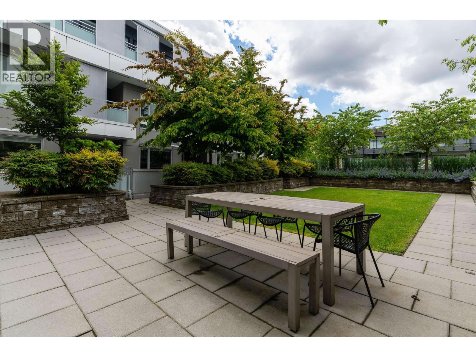 206 1061 Marine Drive, North Vancouver, British Columbia  V7P 1S6 - Photo 24 - R3092399