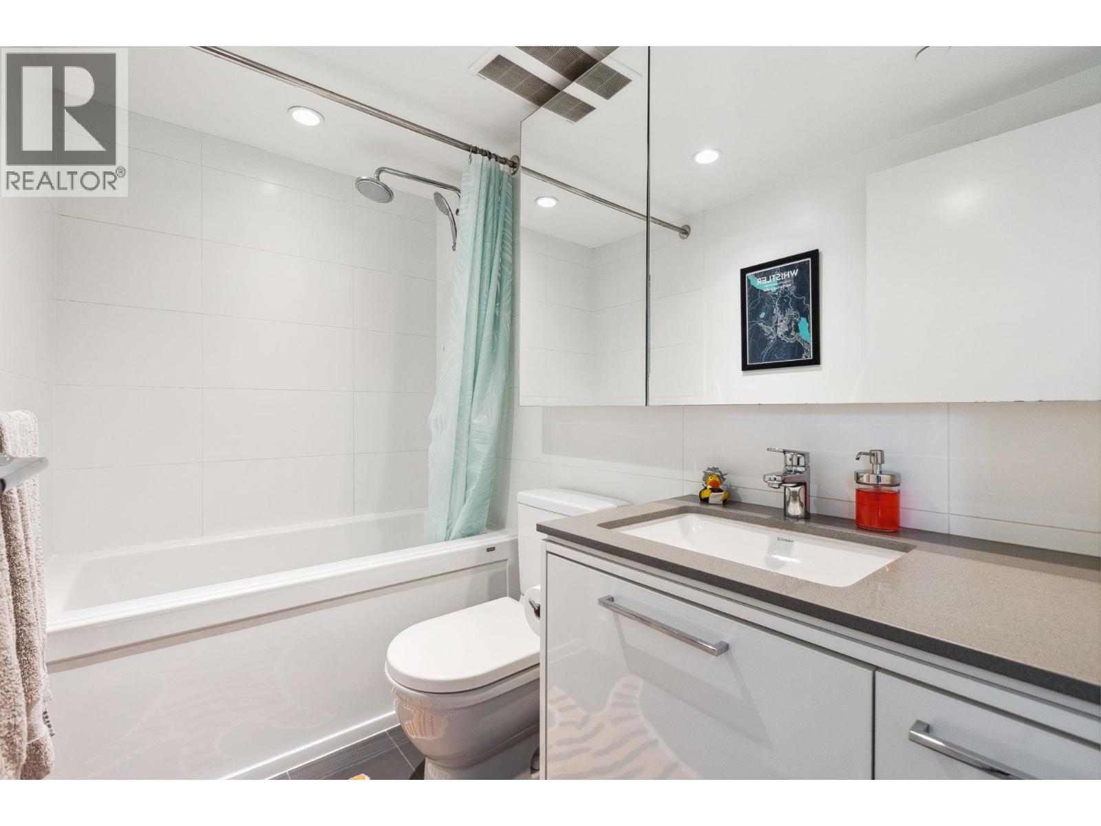 1608 680 Seylynn Crescent, North Vancouver, British Columbia  V7J 0B5 - Photo 7 - R3092409