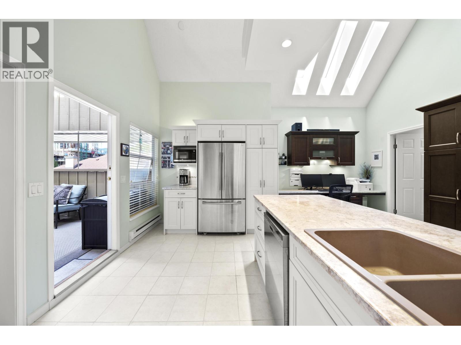 401 1154 Westwood Street, Coquitlam, British Columbia  V3B 7J1 - Photo 10 - R3092425