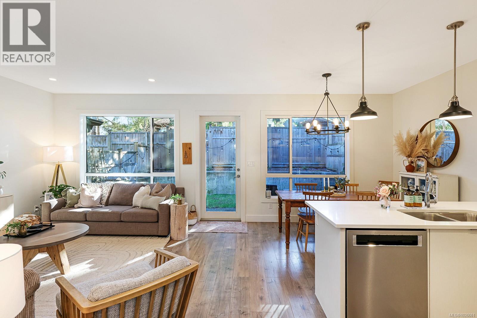 43 2607 Kendal Ave, Cumberland, British Columbia  V0R 1S0 - Photo 5 - 1026681