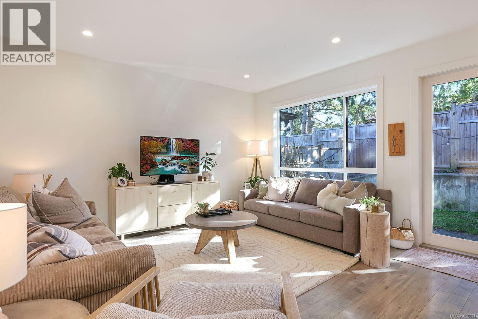 43 2607 Kendal Ave, Cumberland, British Columbia  V0R 1S0 - Photo 6 - 1026681