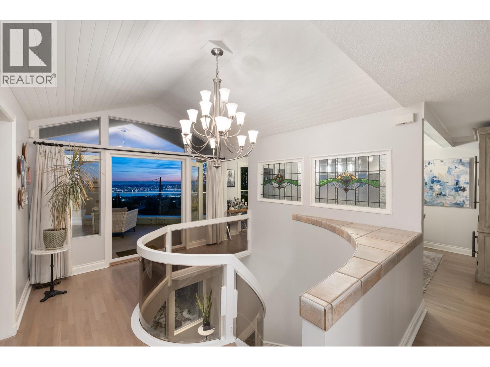 310 Beaver Road, North Vancouver, British Columbia  V7N 3H6 - Photo 13 - R3092385