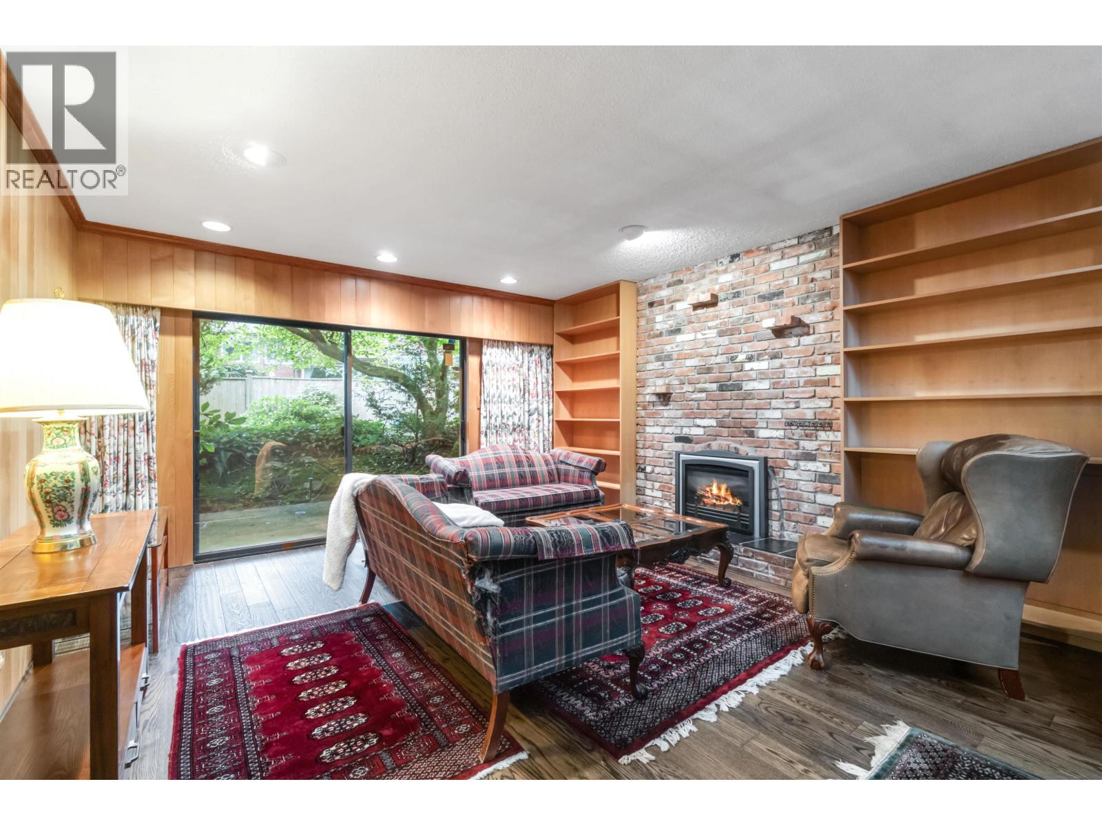 Listing Picture 26 of 40 : 4262 YUCULTA CRESCENT, Vancouver / 溫哥華 - 魯藝地產 Yvonne Lu Group - MLS Medallion Club Member