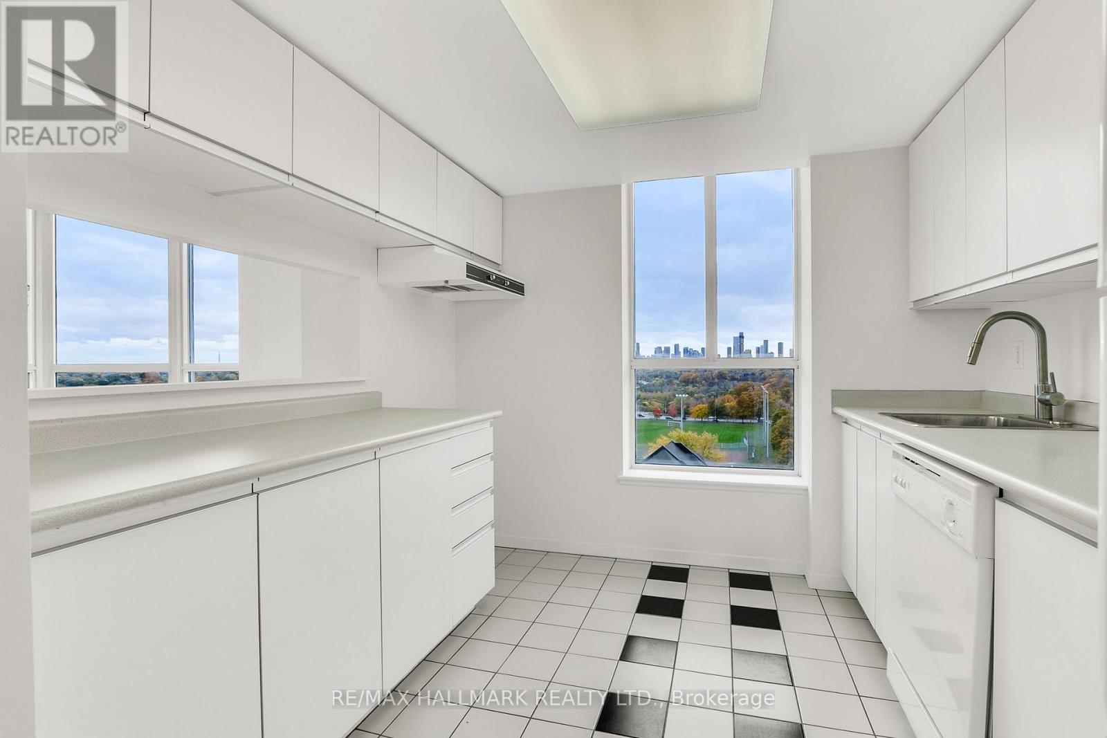 1103 - 21 Overlea Boulevard, Toronto, Ontario  M4H 1P2 - Photo 18 - C12812372