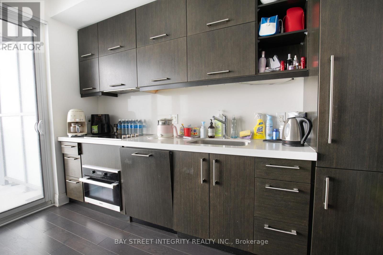 1607 - 1080 Bay Street, Toronto, Ontario  M5S 0A5 - Photo 5 - C12812422