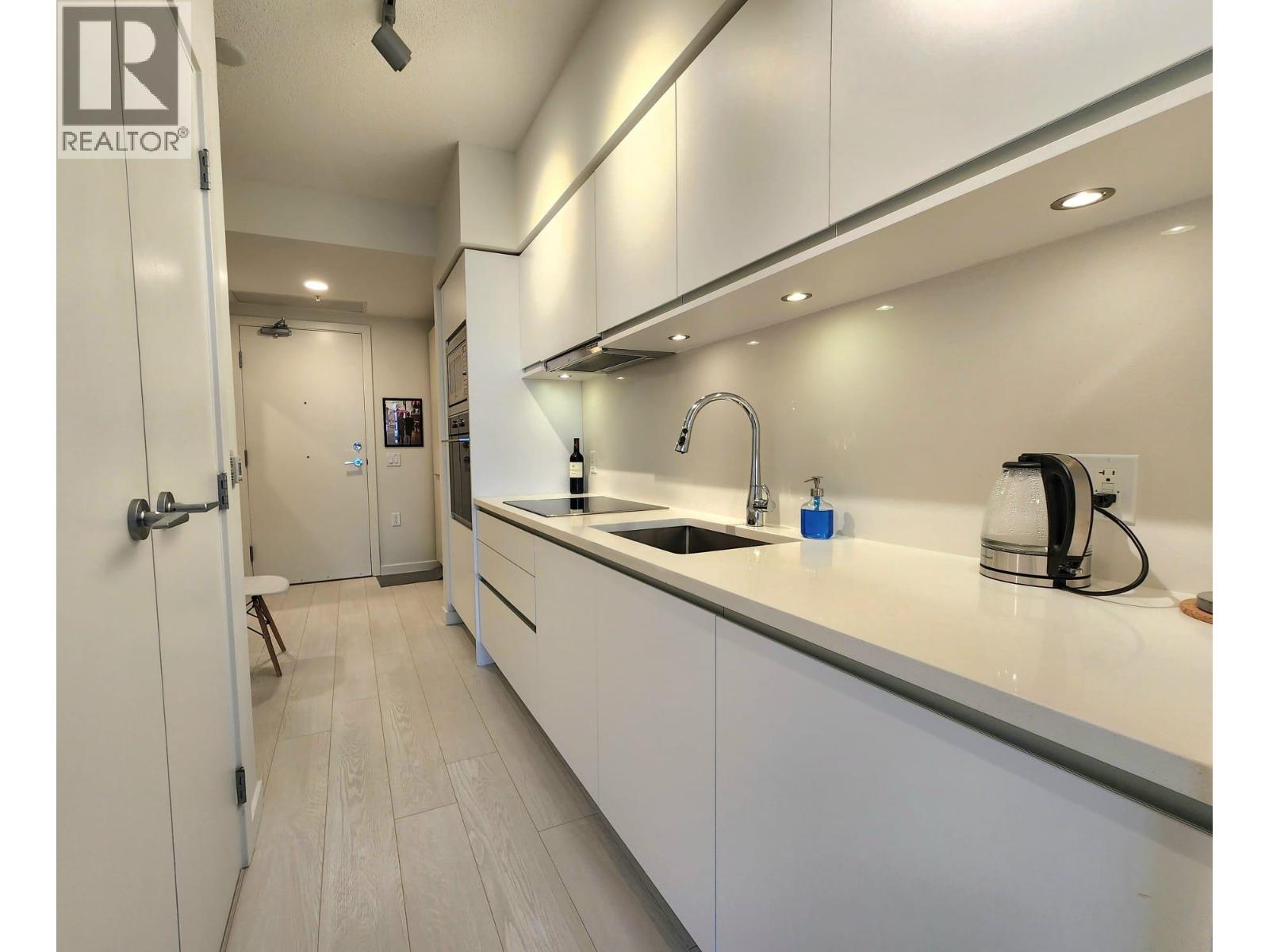 909 180 E 2nd Avenue, Vancouver, British Columbia  V5T 0K4 - Photo 3 - R3092393