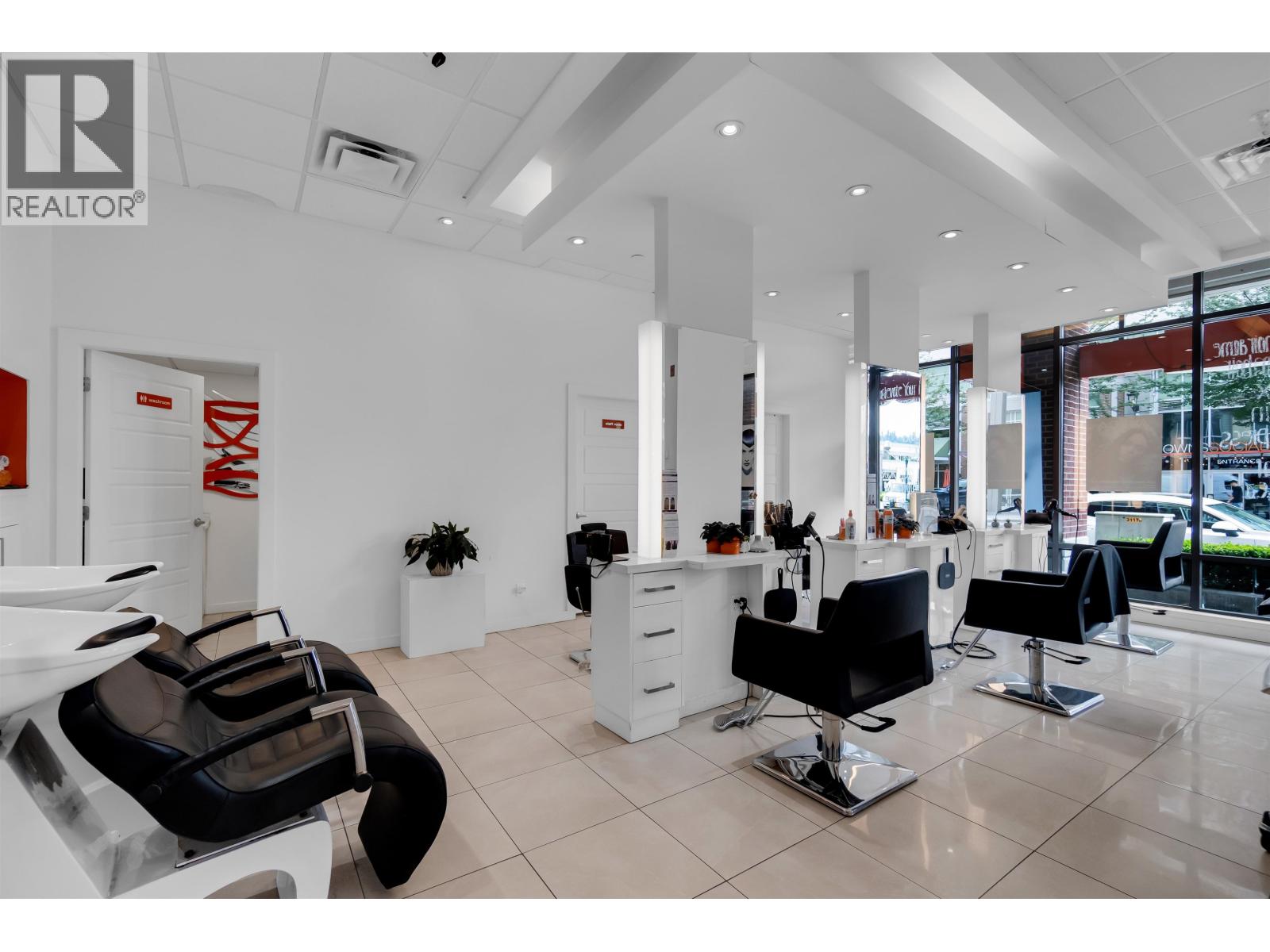 107 2957 Glen Drive, Coquitlam, British Columbia  V3B 0B5 - Photo 4 - C8076429