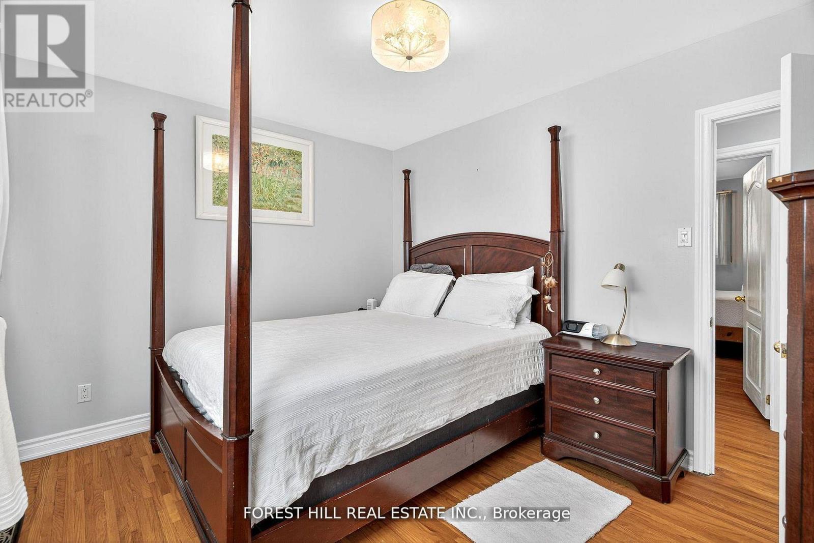 1550 Evangeline Drive, Oshawa, Ontario  L1J 3T2 - Photo 9 - E12812330