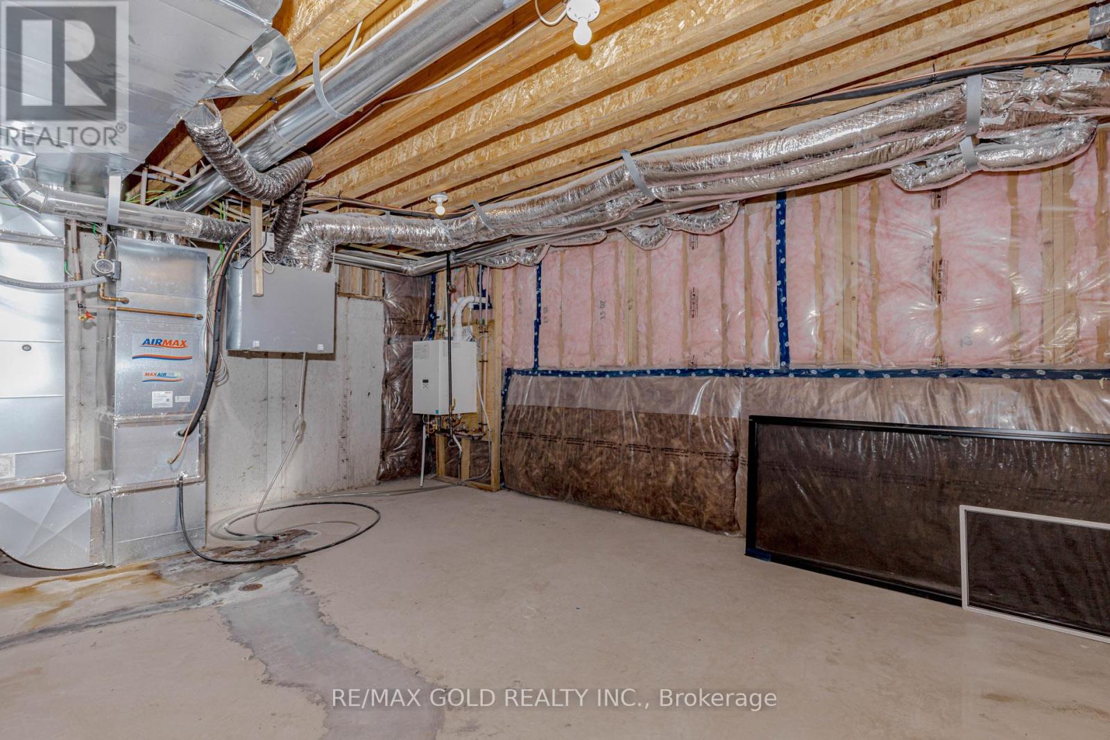 39 Inverary Crescent, Vaughan, Ontario  L4H 5G9 - Photo 49 - N12812394