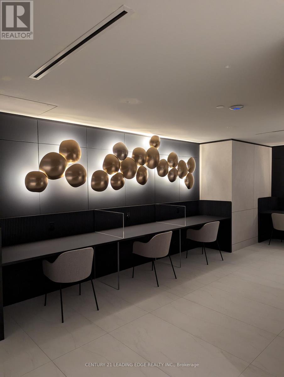 1504 - 30 Upper Mall Way, Vaughan, Ontario  L4J 0L7 - Photo 17 - N12812114