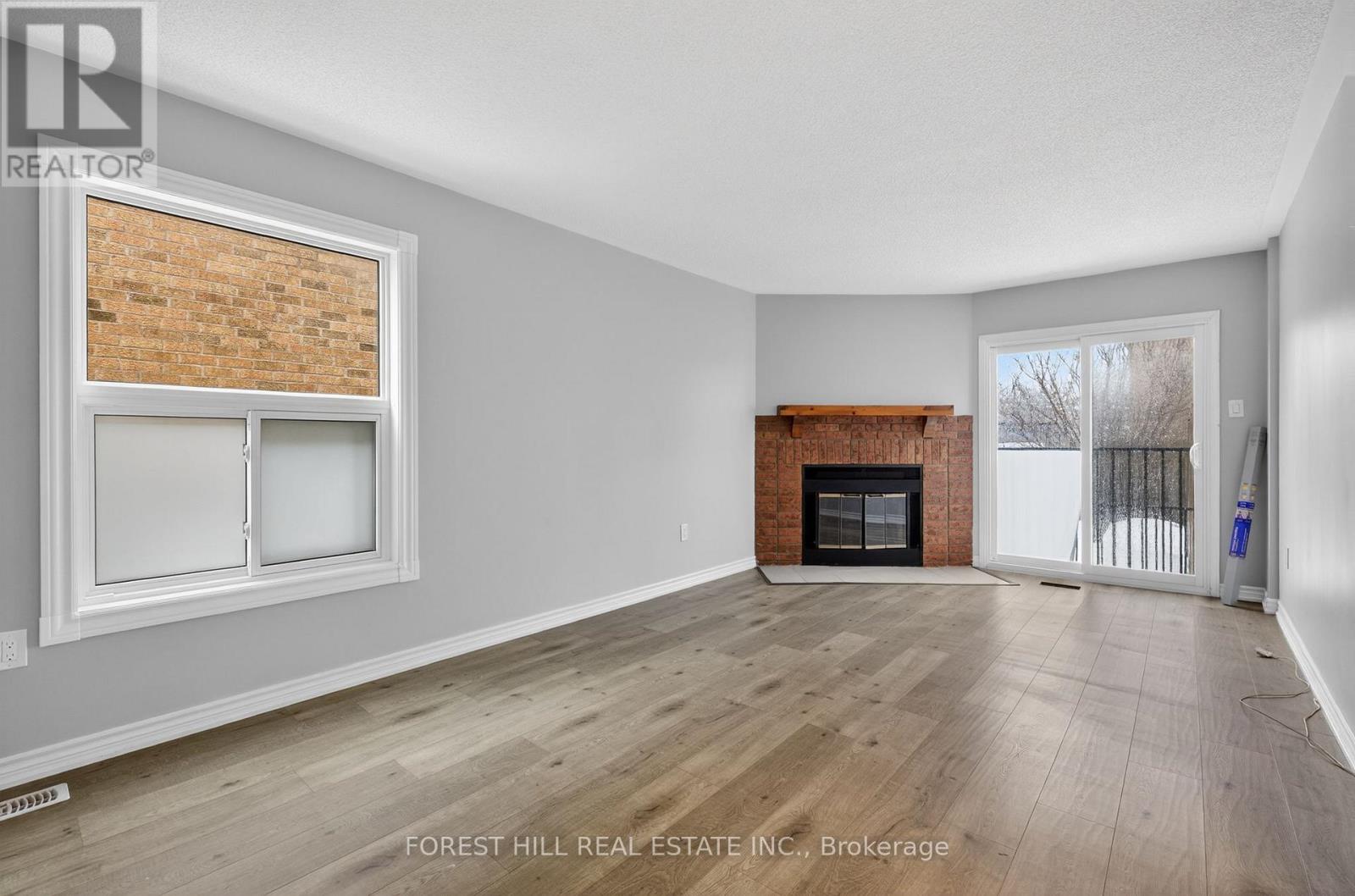 Main/2nd Floor - 28 Matterdale Avenue, Brampton, Ontario  L6Y 4J6 - Photo 6 - W12810602