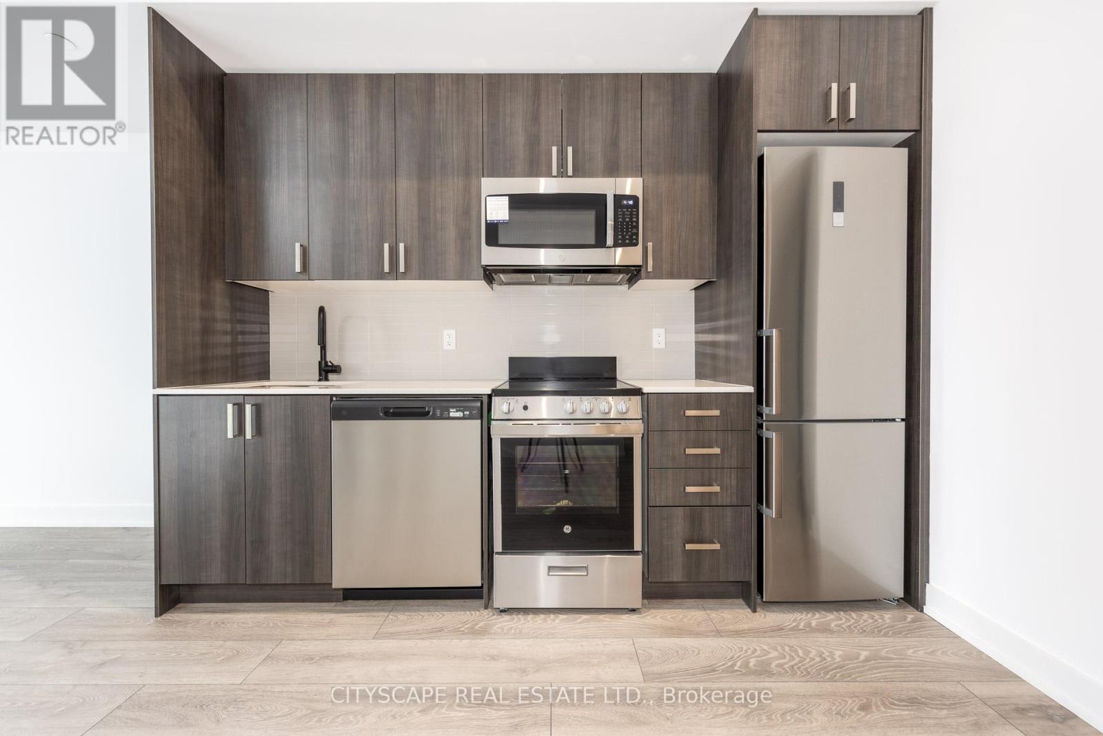 605 - 758 Dovercourt Road W, Toronto, Ontario  M6H 1L8 - Photo 11 - W12812392