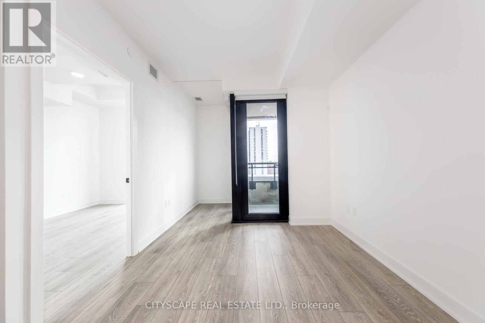 605 - 758 Dovercourt Road W, Toronto, Ontario  M6H 1L8 - Photo 5 - W12812392