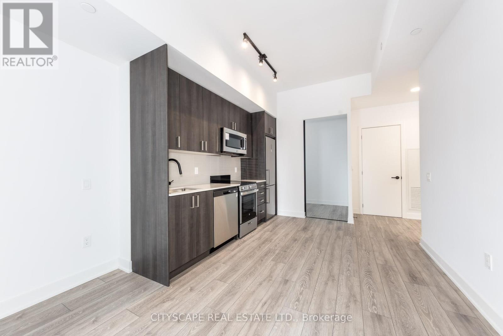 605 - 758 Dovercourt Road W, Toronto, Ontario  M6H 1L8 - Photo 8 - W12812392