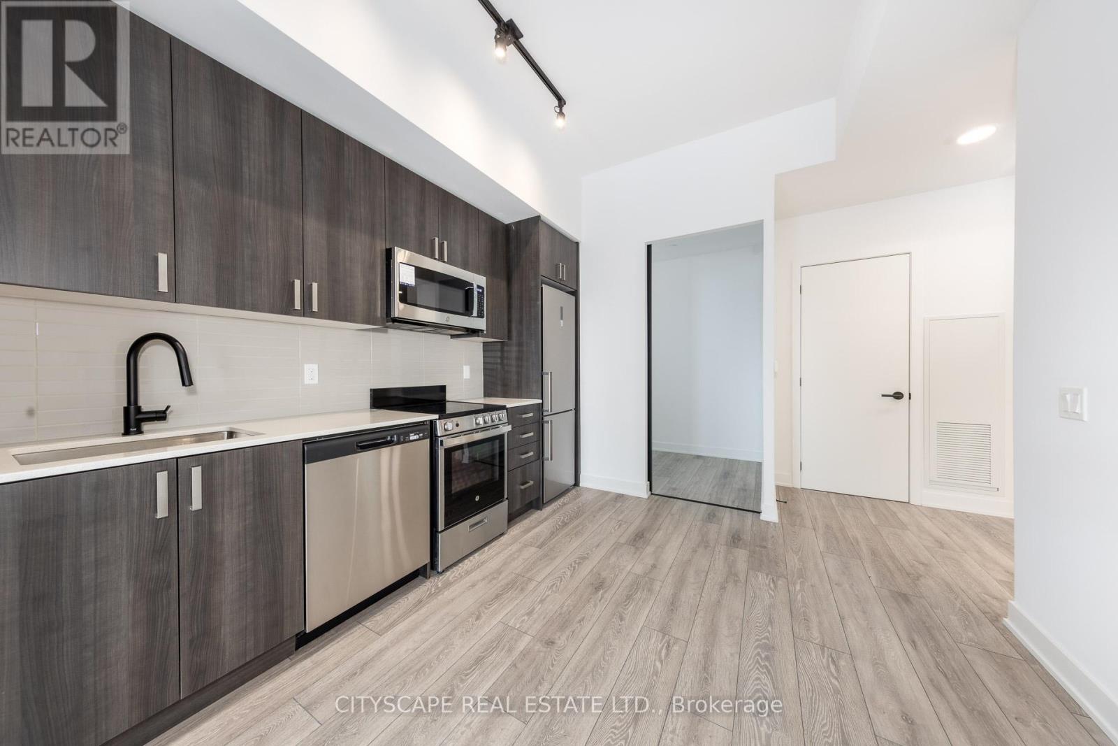 605 - 758 Dovercourt Road W, Toronto, Ontario  M6H 1L8 - Photo 9 - W12812392