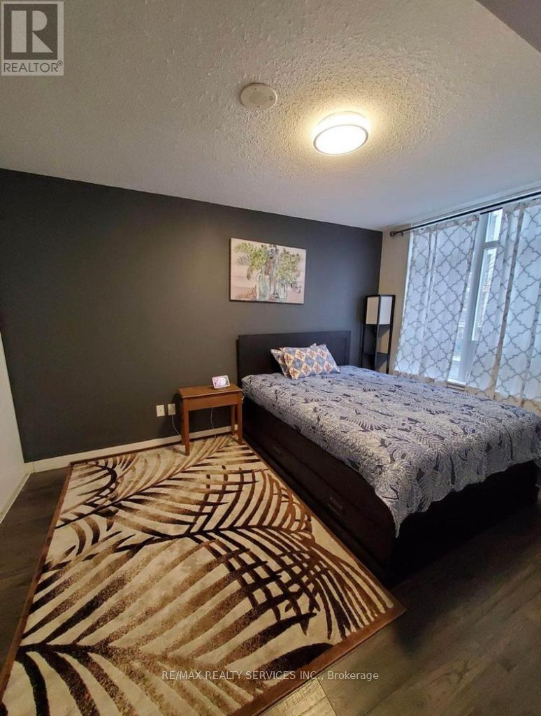 319 - 812 Lansdowne Avenue, Toronto, Ontario  M6H 4K5 - Photo 19 - W12812402