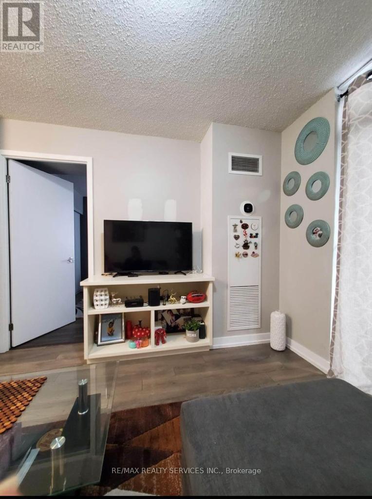 319 - 812 Lansdowne Avenue, Toronto, Ontario  M6H 4K5 - Photo 8 - W12812402