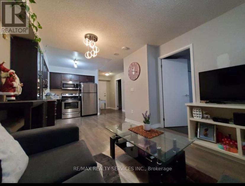 319 - 812 Lansdowne Avenue, Toronto, Ontario  M6H 4K5 - Photo 9 - W12812402