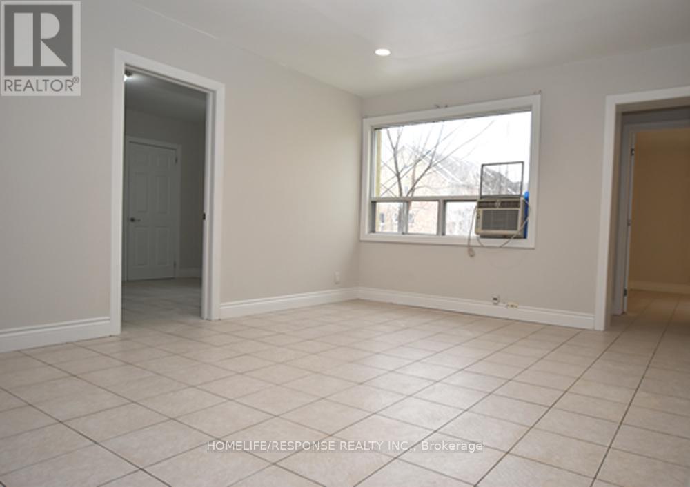 #3 - 3430 Lake Shore Boulevard W, Toronto, Ontario M8W 3N3 - Photo 1 - W12812416