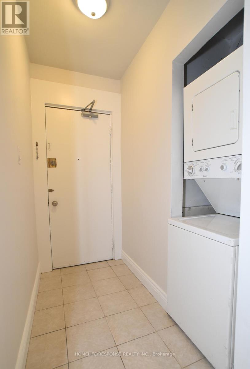 #3 - 3430 Lake Shore Boulevard W, Toronto, Ontario M8W 3N3 - Photo 8 - W12812416