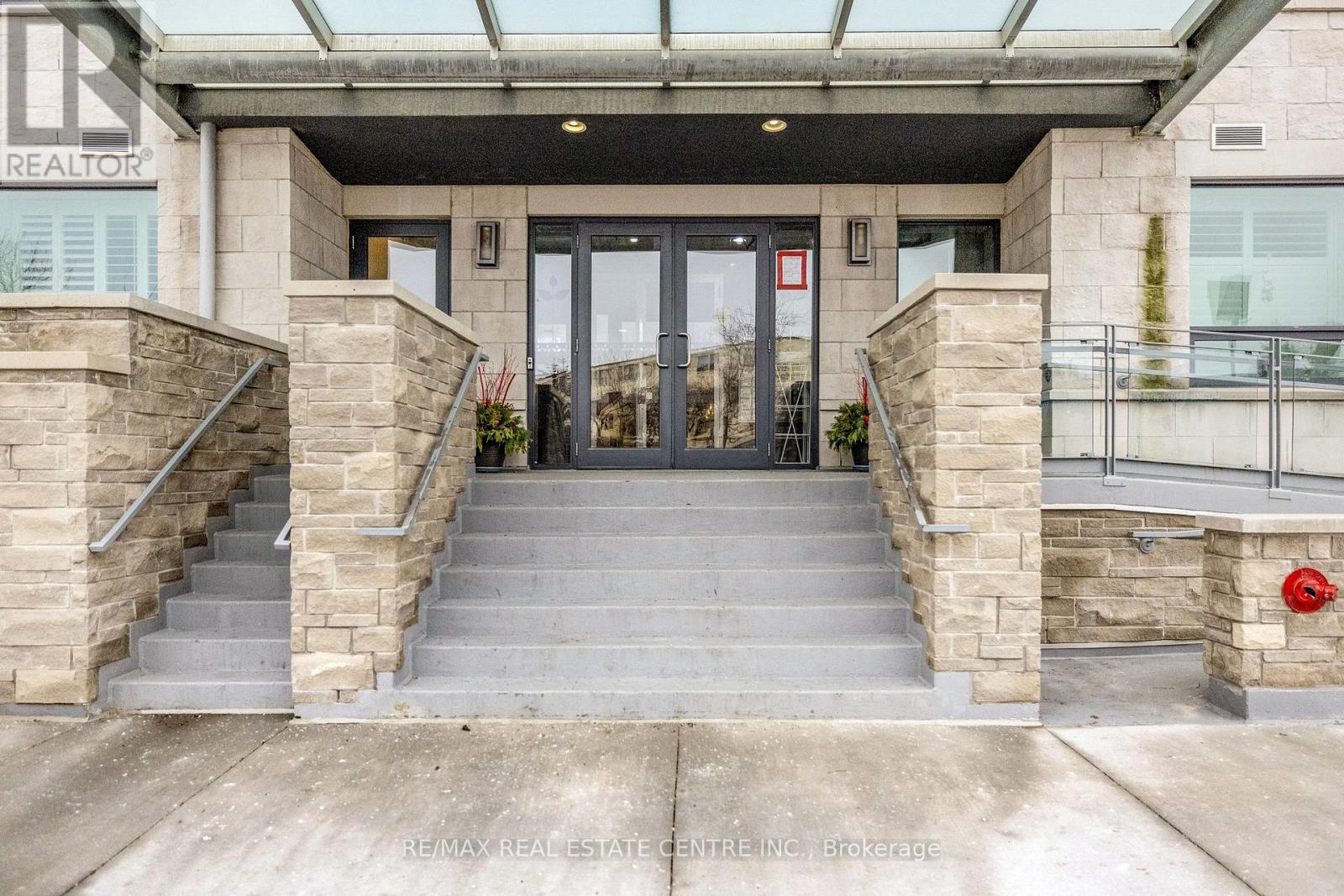 216 - 383 Main Street E, Milton, Ontario  L9T 8K8 - Photo 7 - W12812428