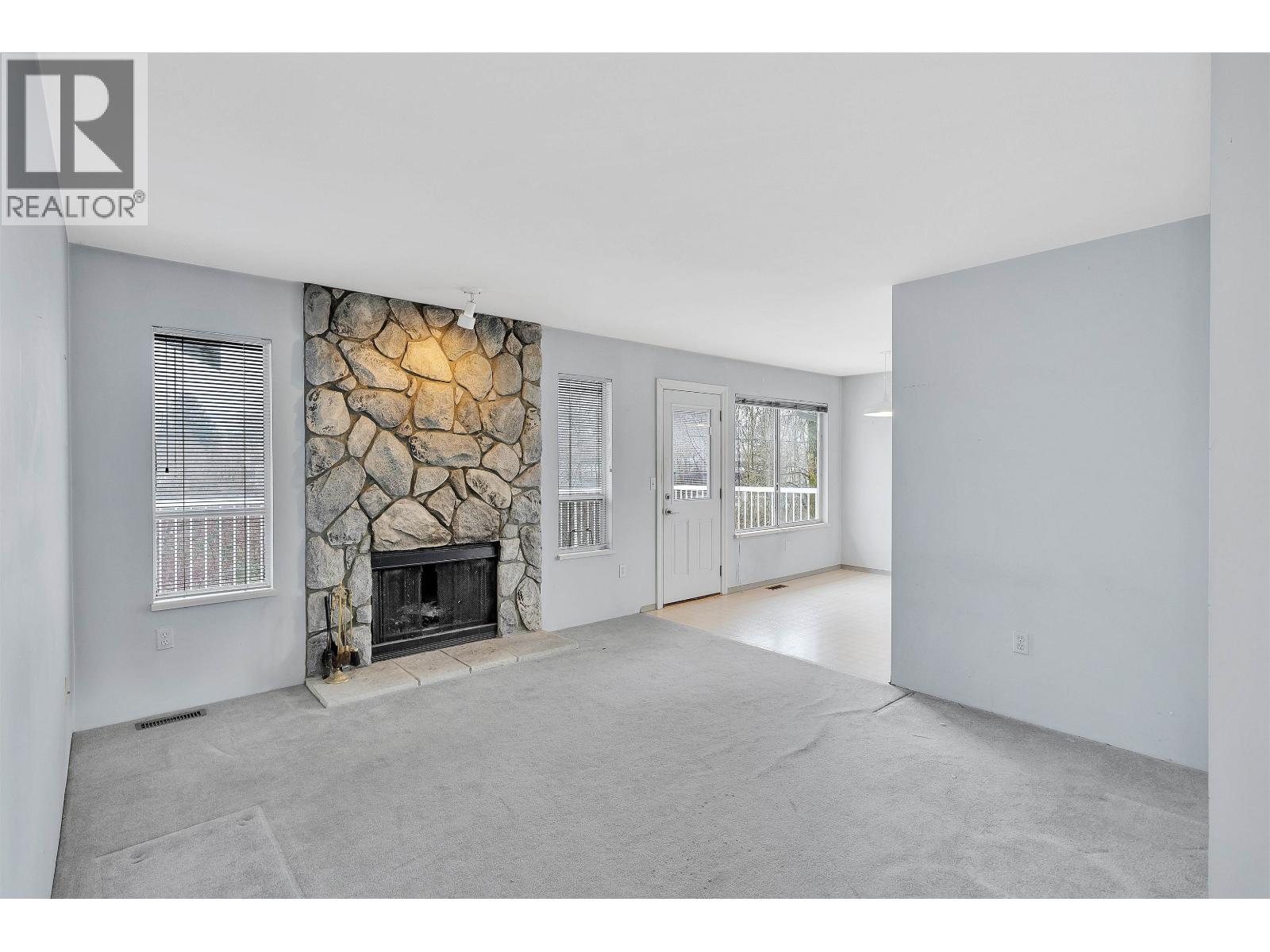 1215 Brand Street, Port Coquitlam, British Columbia  V3C 5C4 - Photo 12 - R3092366