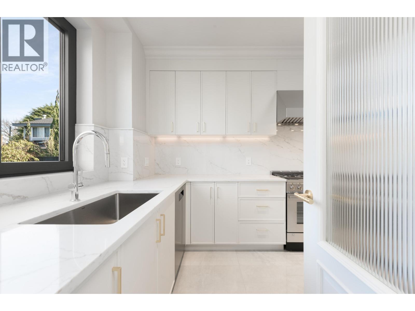 9640 Pinewell Crescent, Richmond, British Columbia  V7A 2C8 - Photo 11 - R3091799