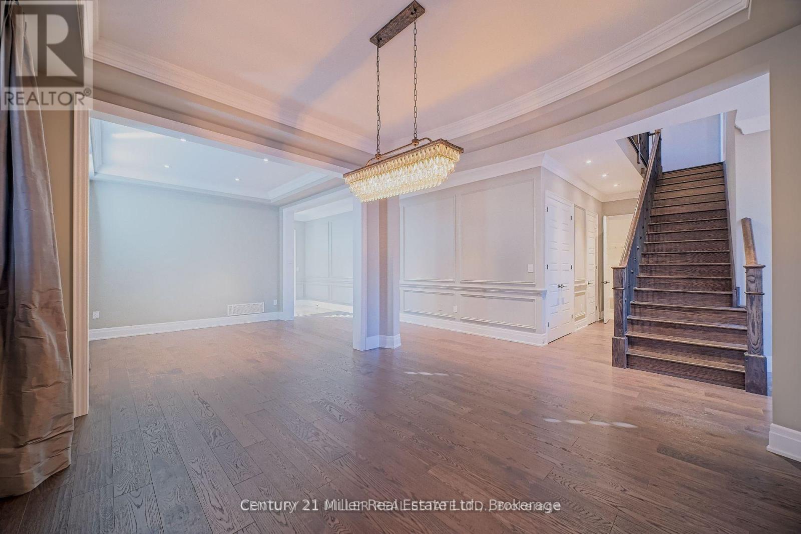 155 Bowbeer Road, Oakville, Ontario  L6H 0Y6 - Photo 10 - W12812494