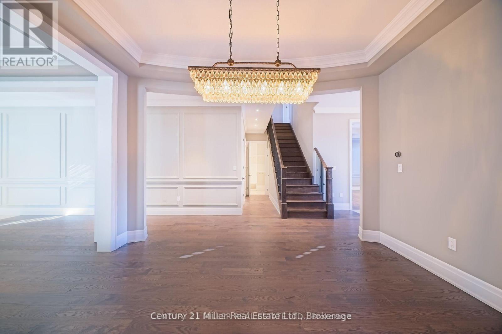 155 Bowbeer Road, Oakville, Ontario  L6H 0Y6 - Photo 9 - W12812494