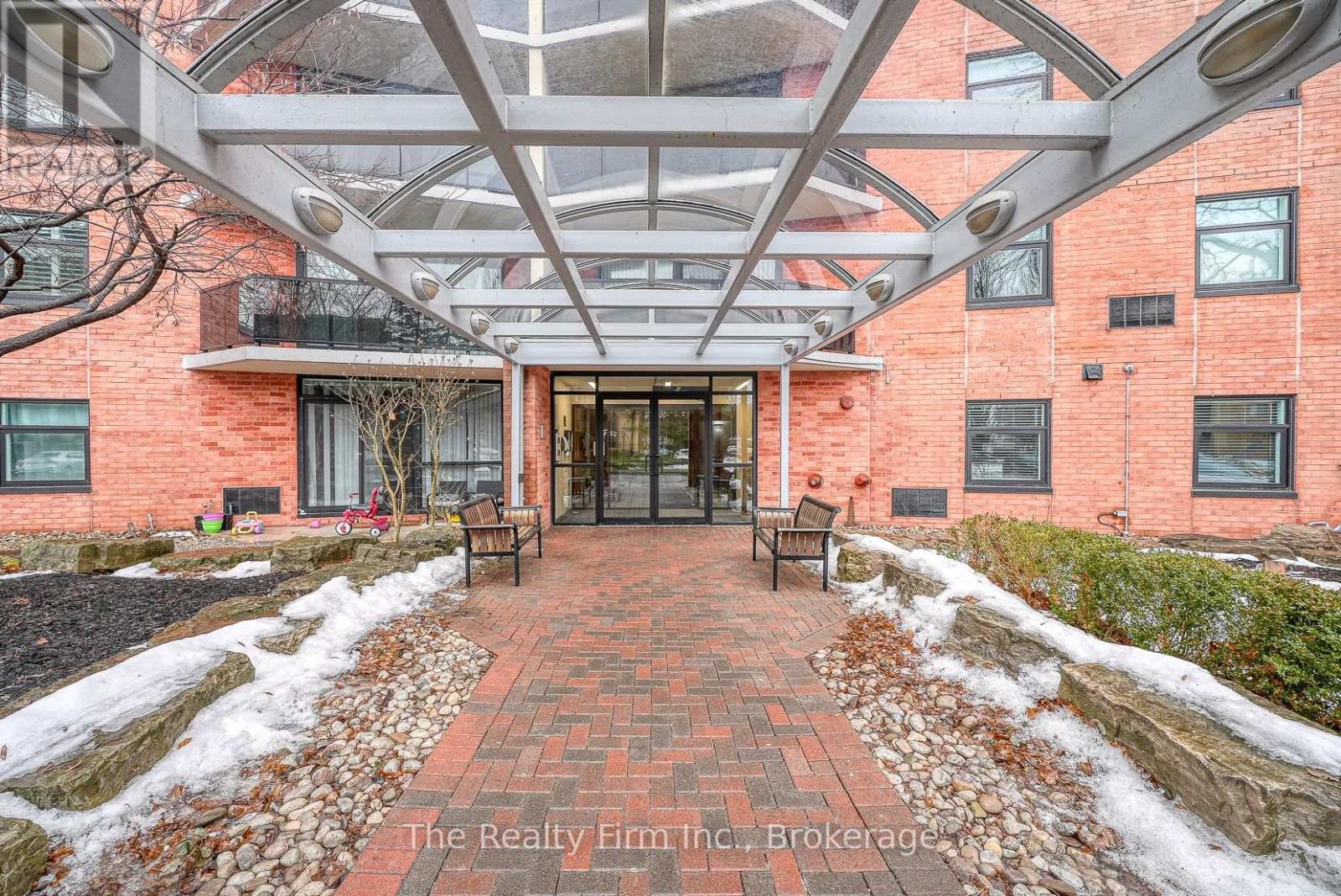 304 - 9 BONHEUR COURT, Brantford, Ontario