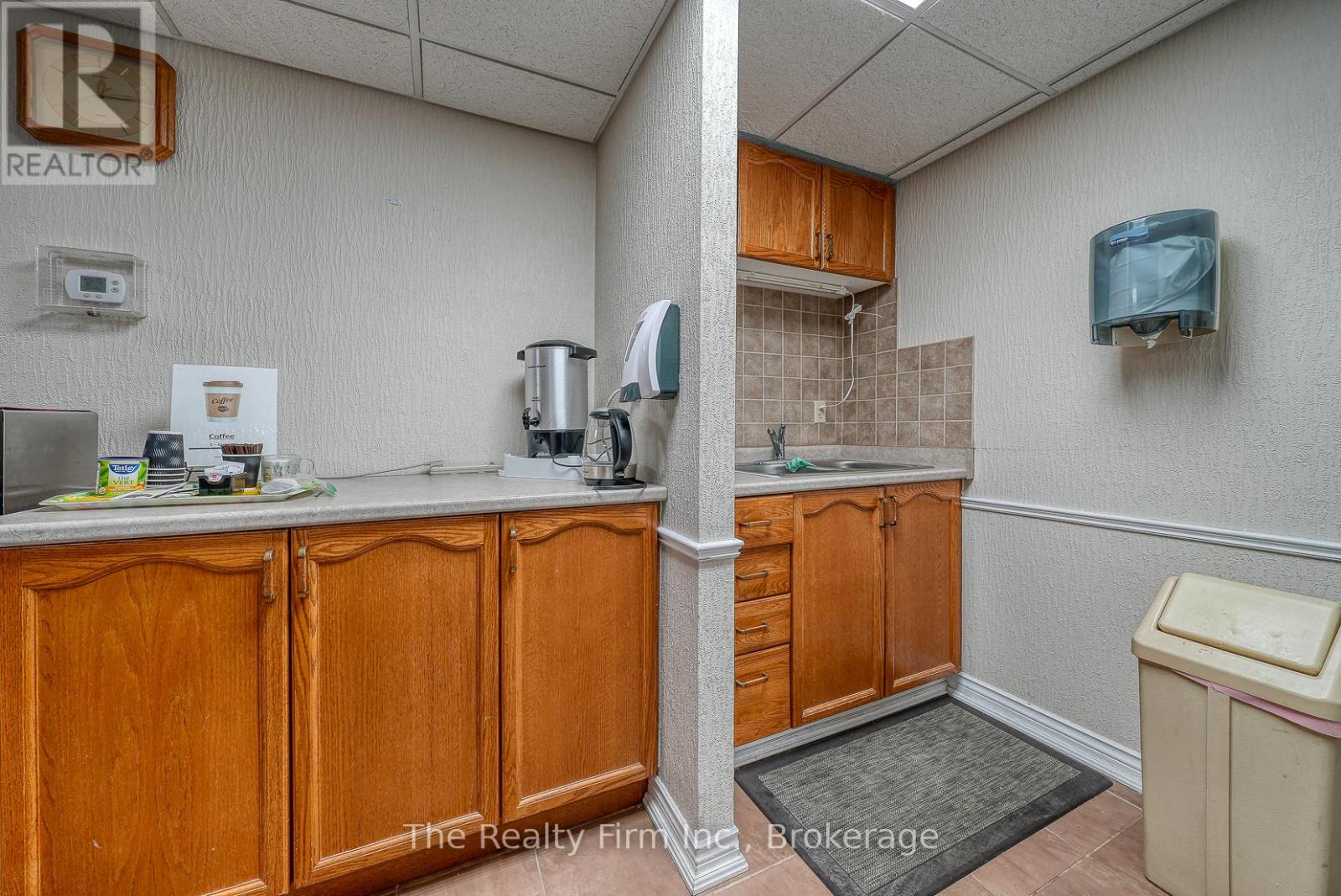 304 - 9 Bonheur Court, Brantford, Ontario  N3P 1Z5 - Photo 21 - X12812456