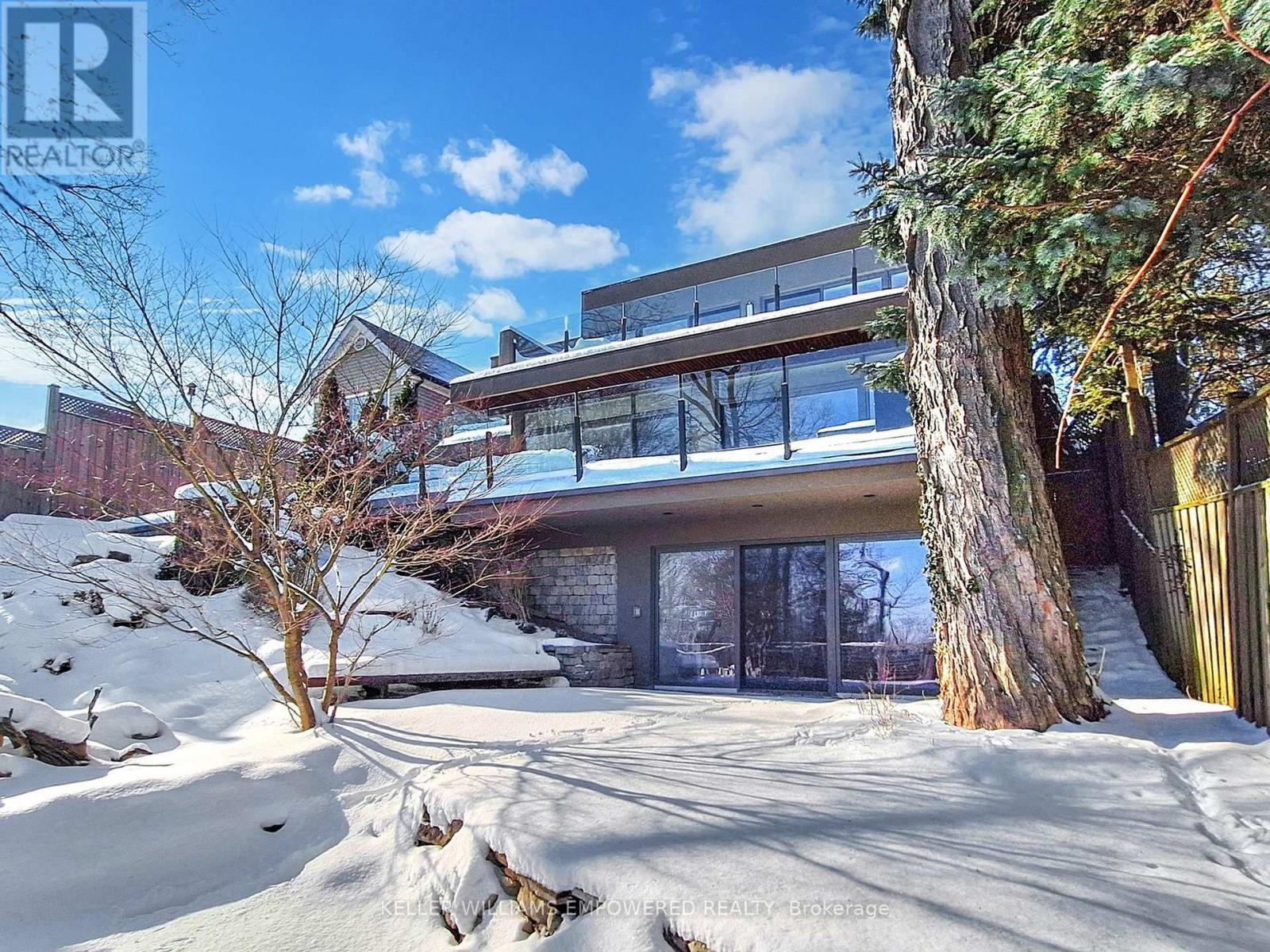 9 Fenwood Heights, Toronto, Ontario  M1M 2V6 - Photo 3 - E12765642