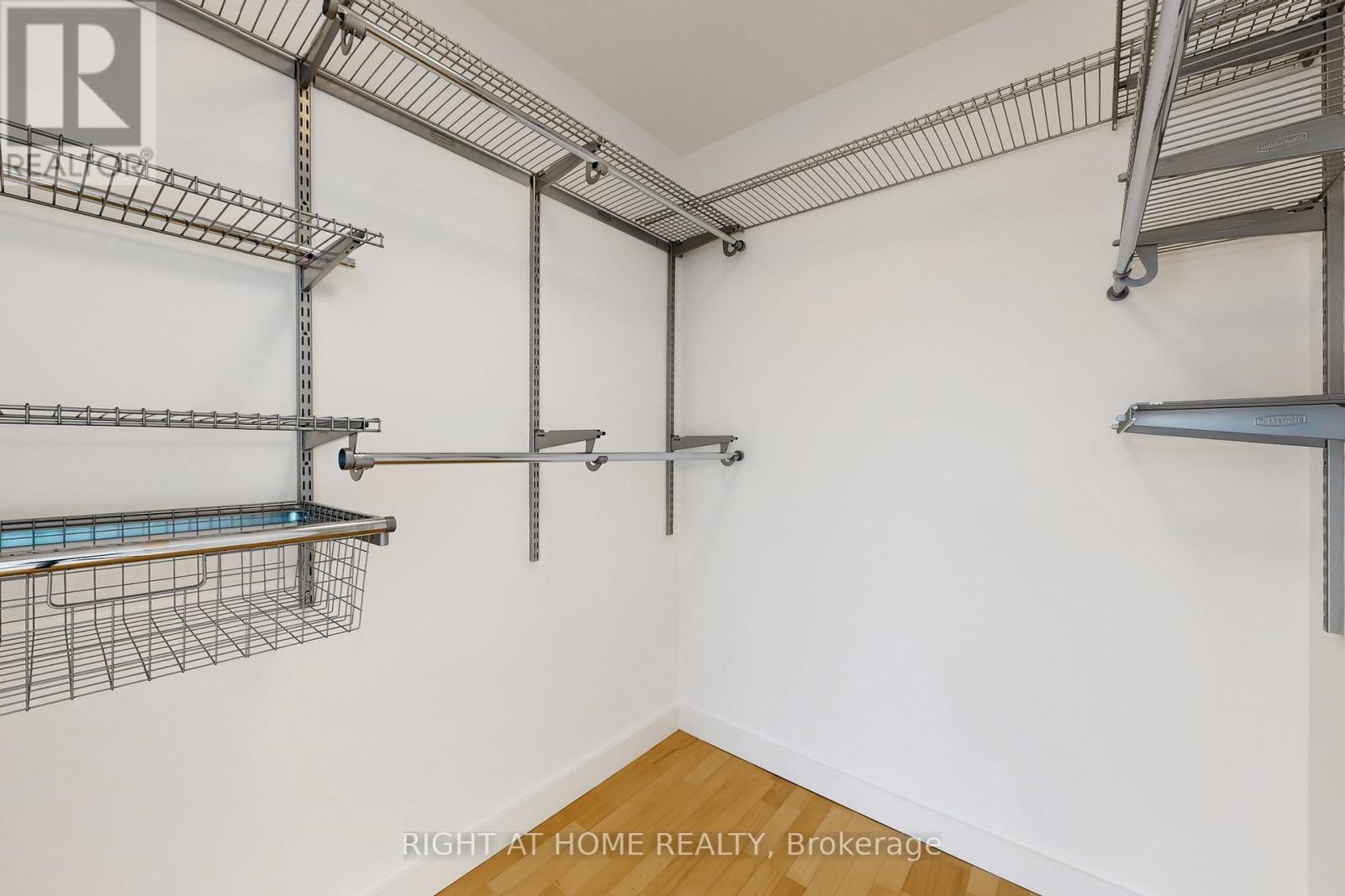 404 - 601 Kingston Road, Toronto, Ontario  M4E 3Y2 - Photo 18 - E12812162