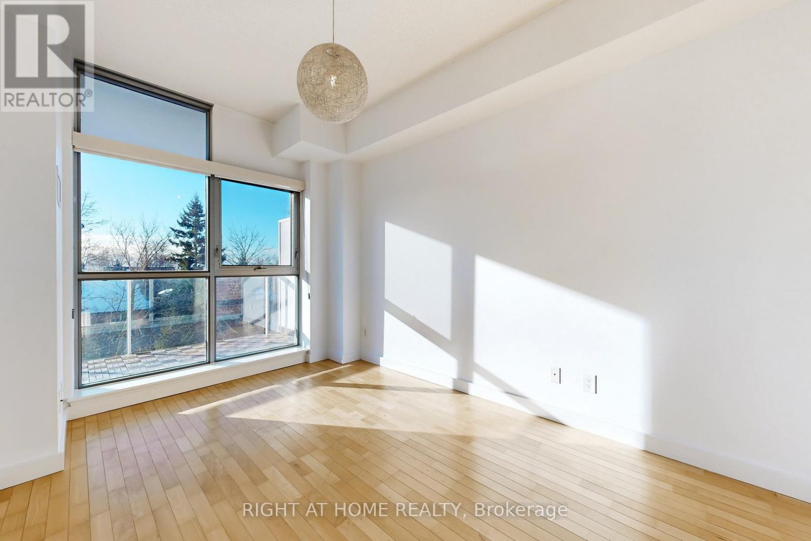 404 - 601 Kingston Road, Toronto, Ontario  M4E 3Y2 - Photo 14 - E12812162