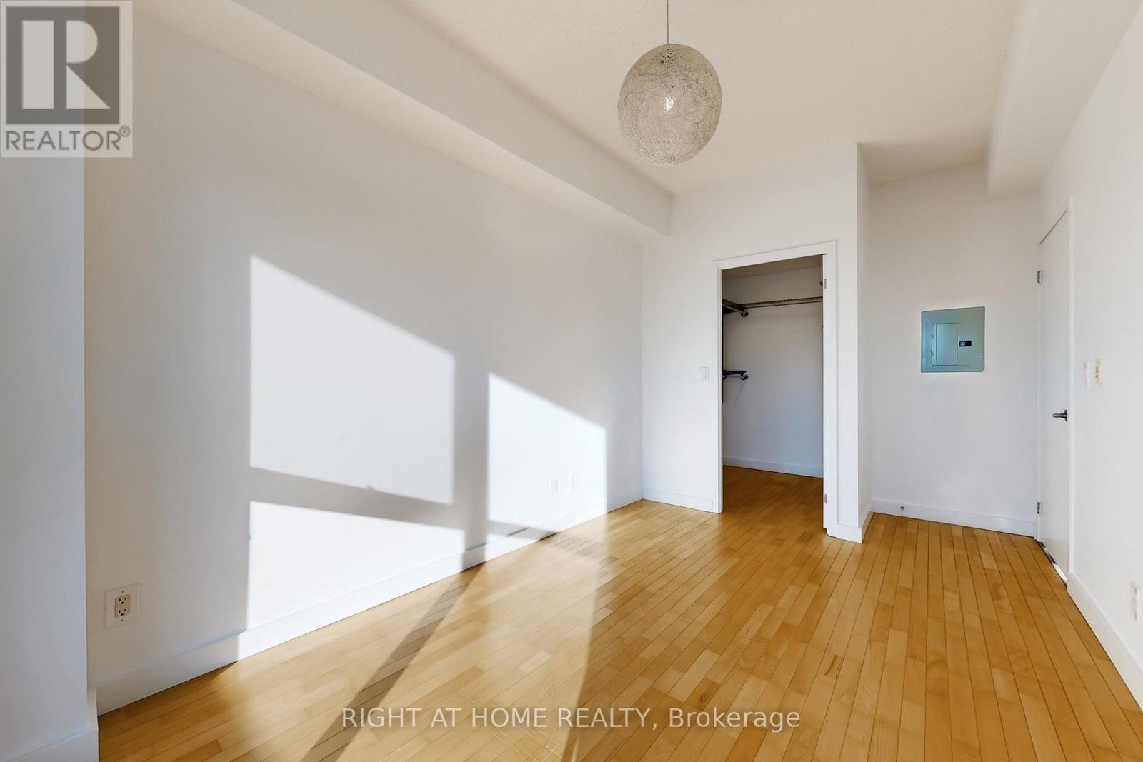 404 - 601 Kingston Road, Toronto, Ontario  M4E 3Y2 - Photo 15 - E12812162