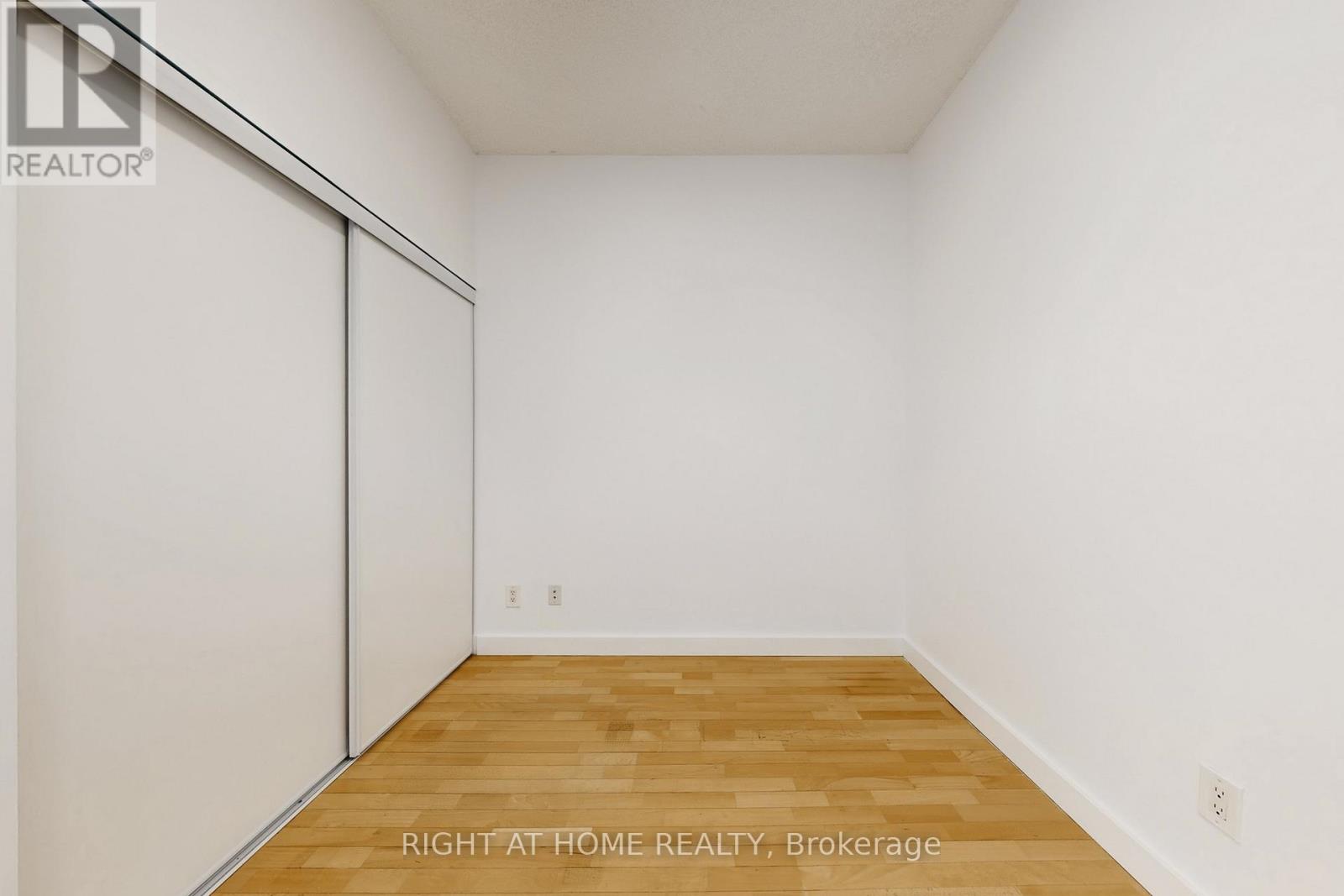 404 - 601 Kingston Road, Toronto, Ontario  M4E 3Y2 - Photo 22 - E12812162