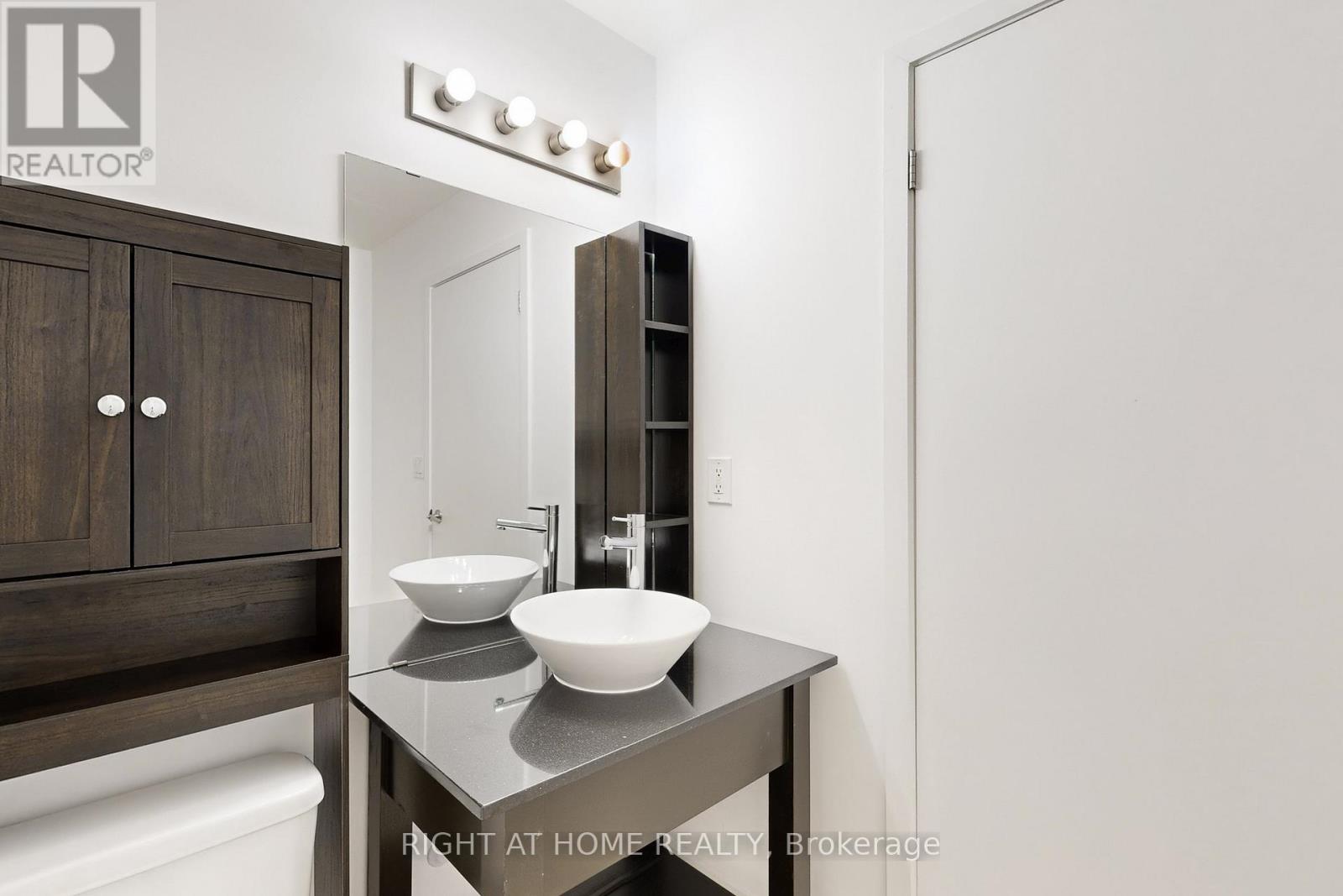 404 - 601 Kingston Road, Toronto, Ontario  M4E 3Y2 - Photo 26 - E12812162