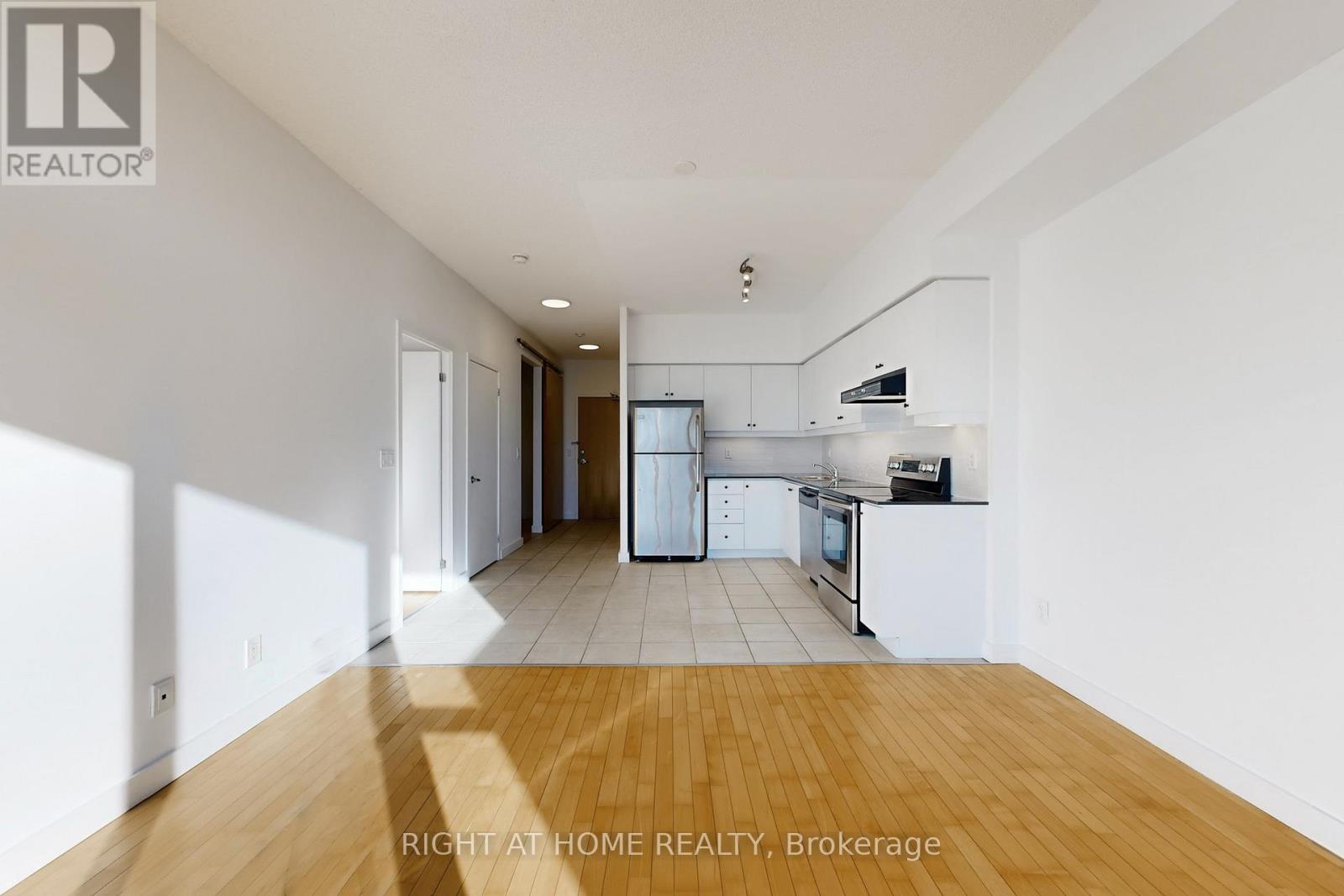 404 - 601 Kingston Road, Toronto, Ontario  M4E 3Y2 - Photo 7 - E12812162