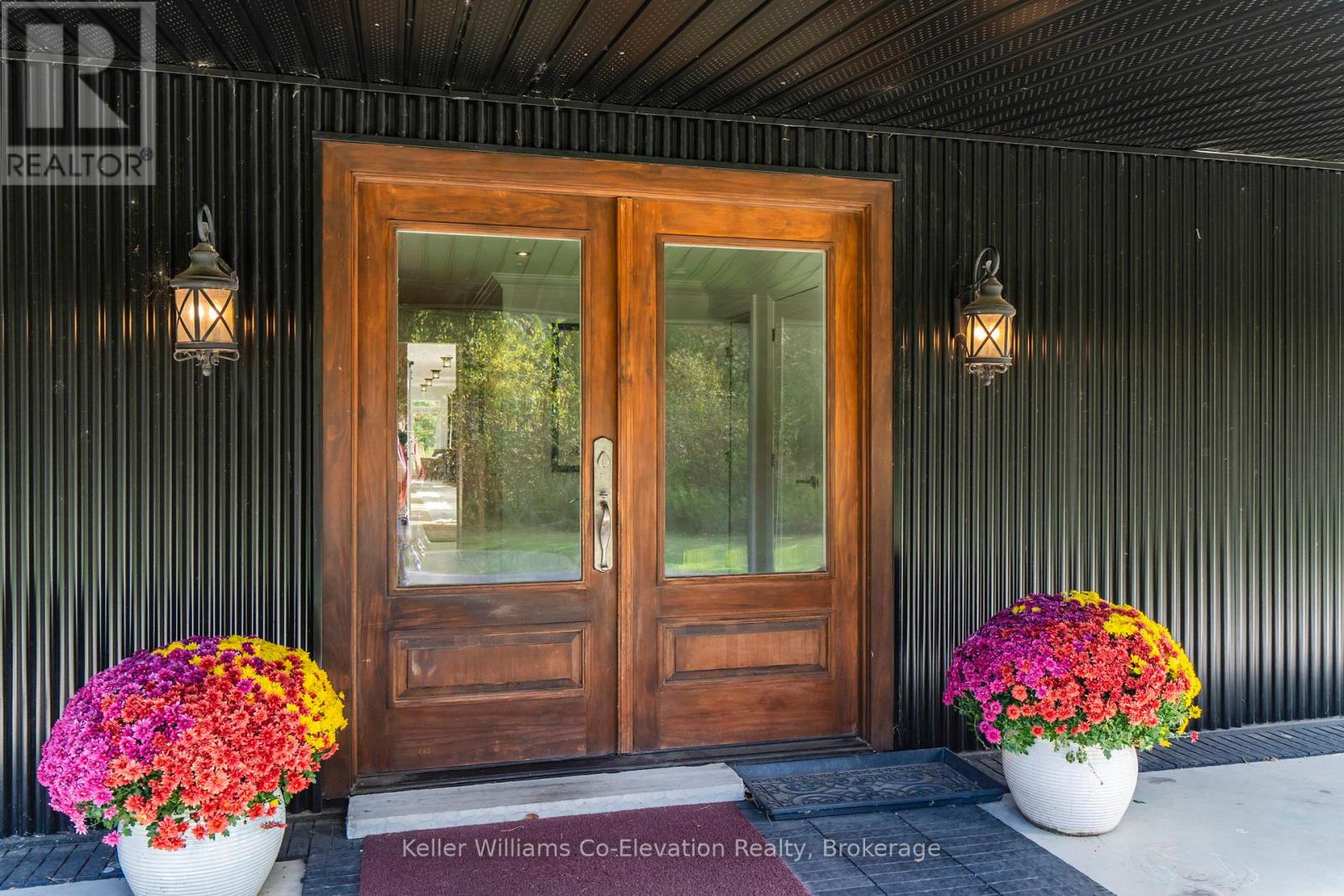 1076 Beaver Lane, Springwater, Ontario  L9X 0M1 - Photo 7 - S12812568