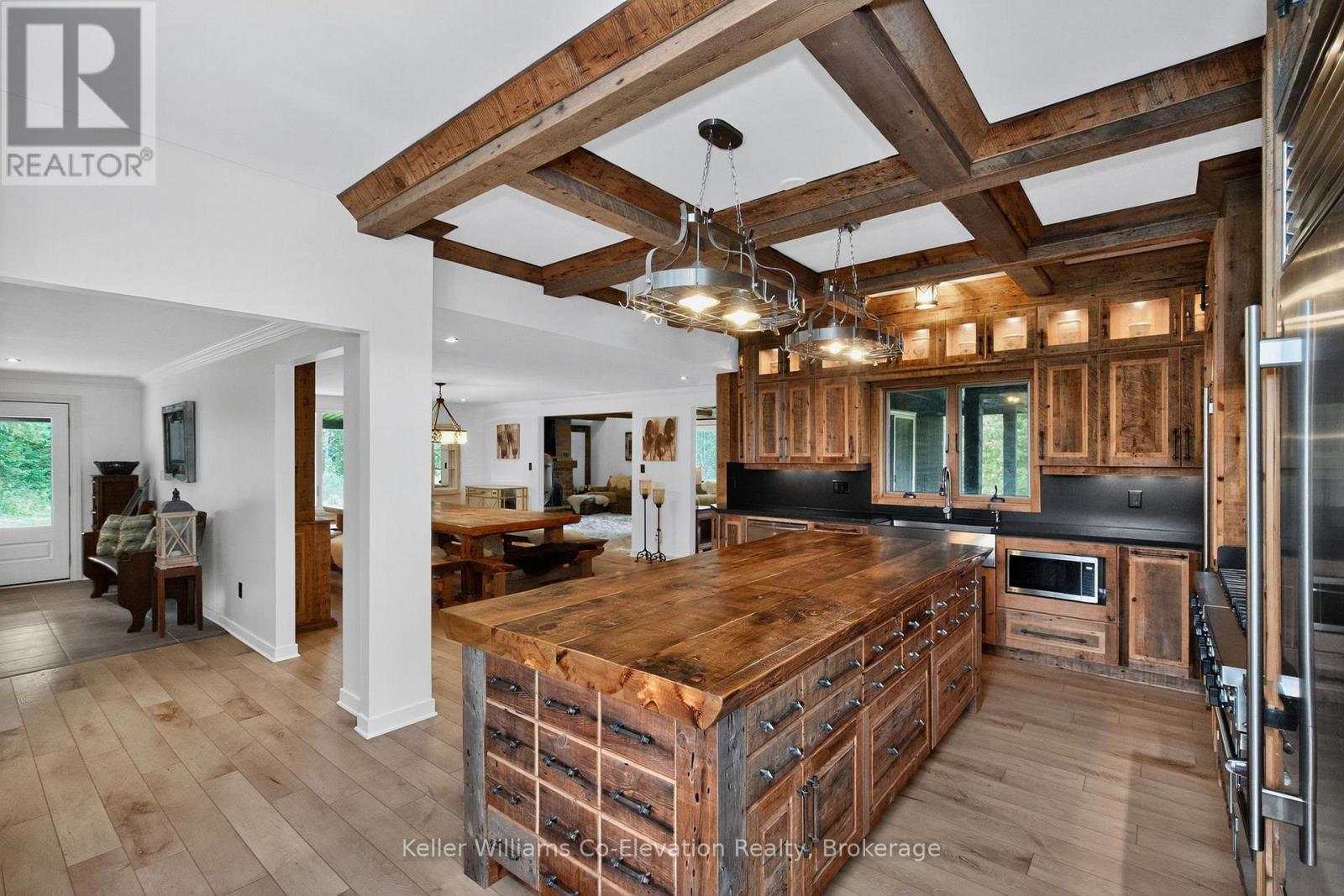 1076 Beaver Lane, Springwater, Ontario  L9X 0M1 - Photo 9 - S12812568