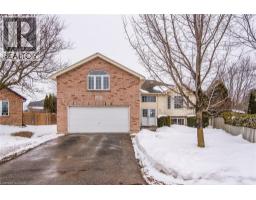 8 BERDUX Place, Wellesley, Ontario