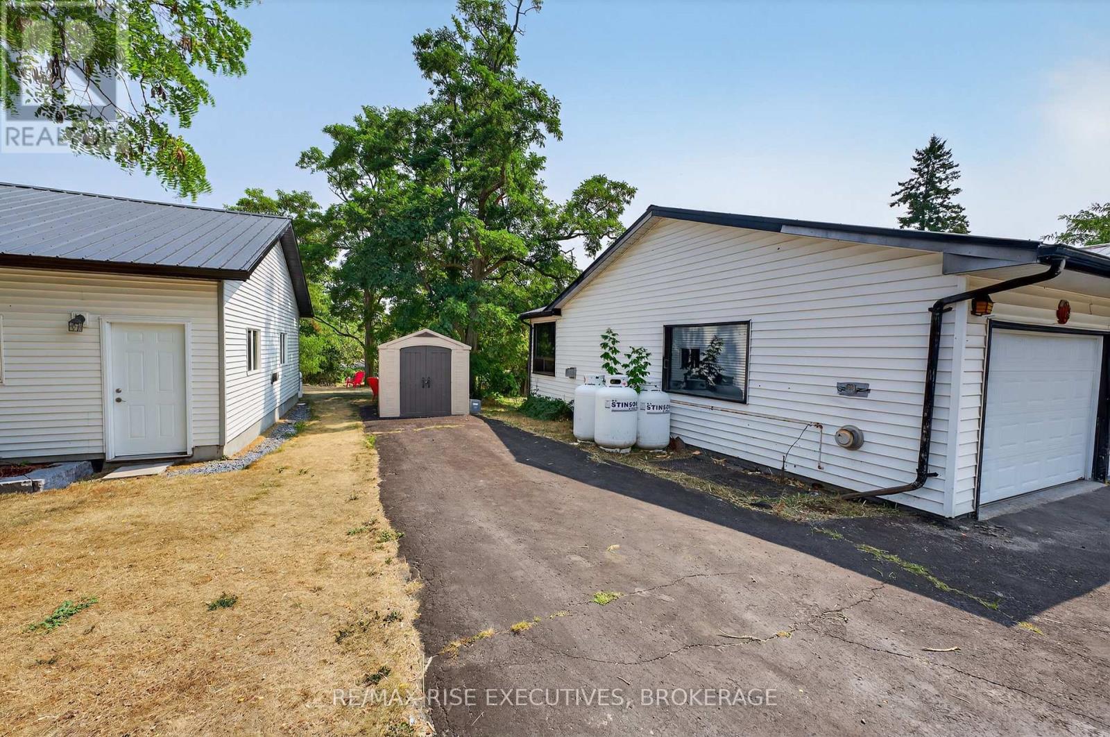 14 Highway 95, Frontenac Islands, Ontario  K0H 2Y0 - Photo 36 - X12811796