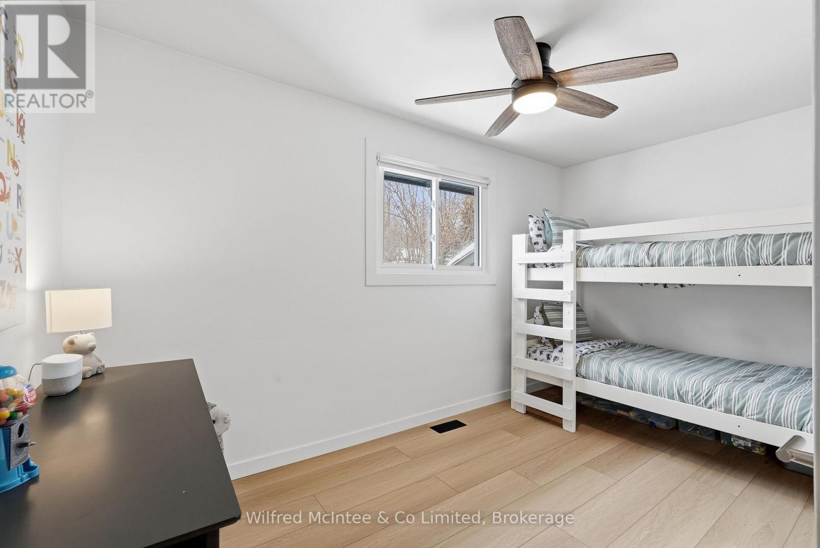 69 Margaret Street, Meaford, Ontario  N4L 1P8 - Photo 17 - X12812554