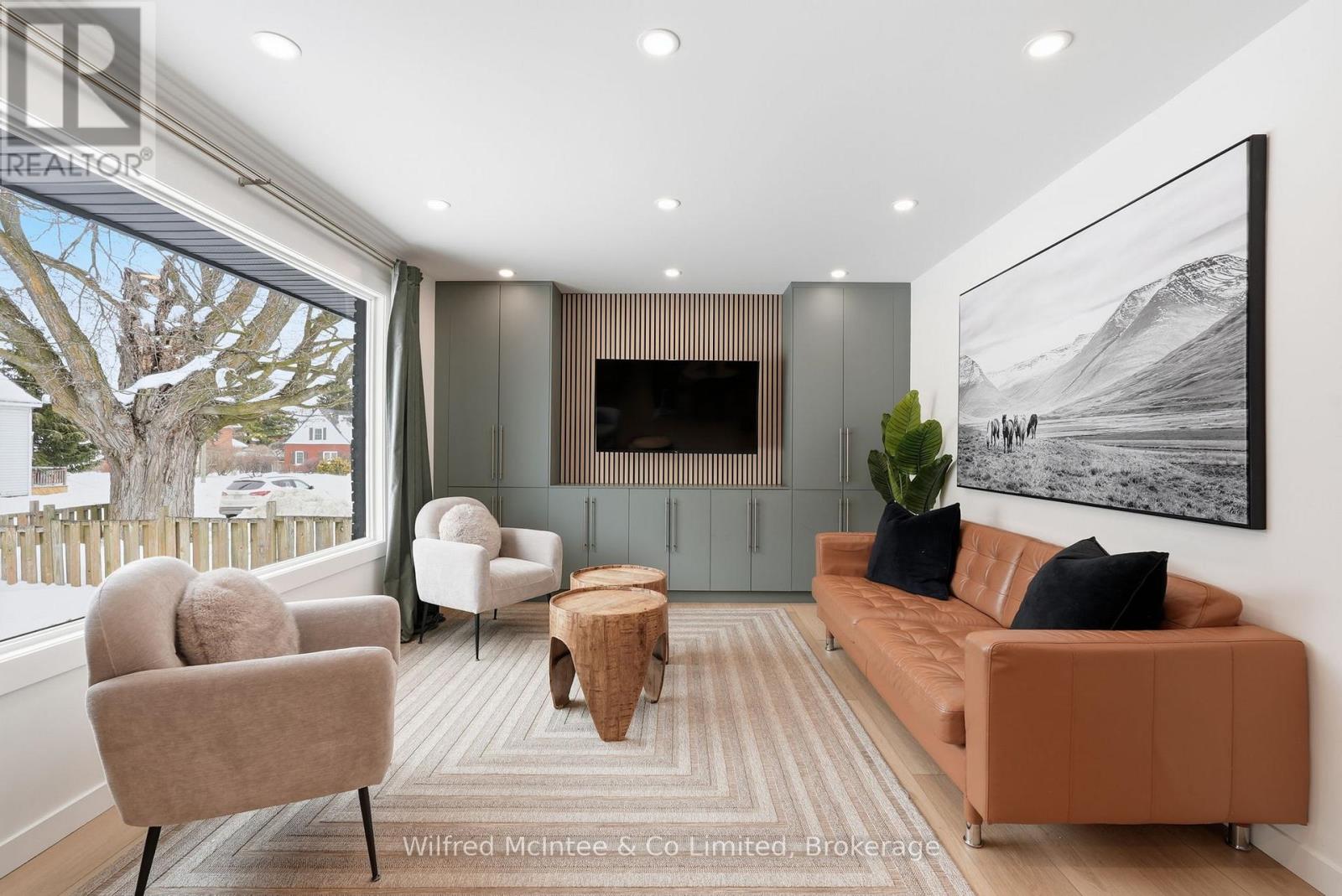 69 Margaret Street, Meaford, Ontario  N4L 1P8 - Photo 2 - X12812554