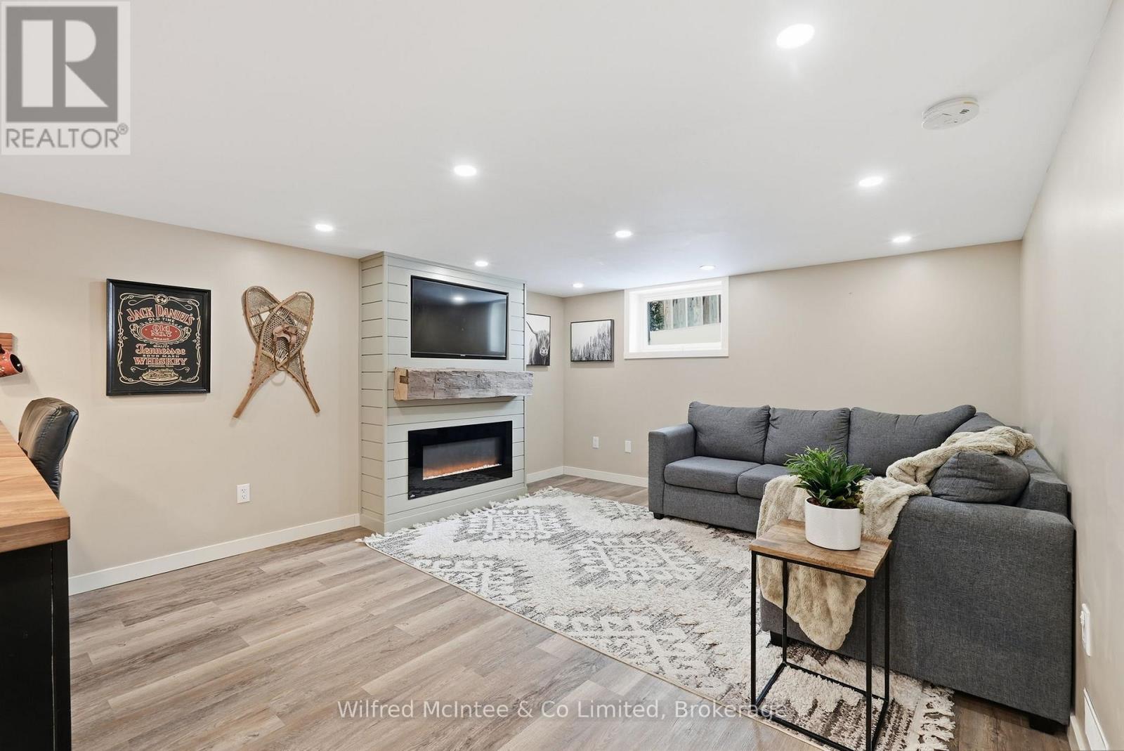 69 Margaret Street, Meaford, Ontario  N4L 1P8 - Photo 25 - X12812554