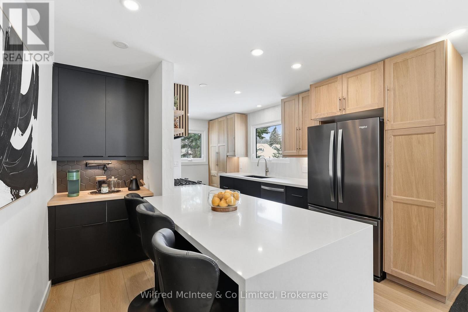 69 Margaret Street, Meaford, Ontario  N4L 1P8 - Photo 3 - X12812554