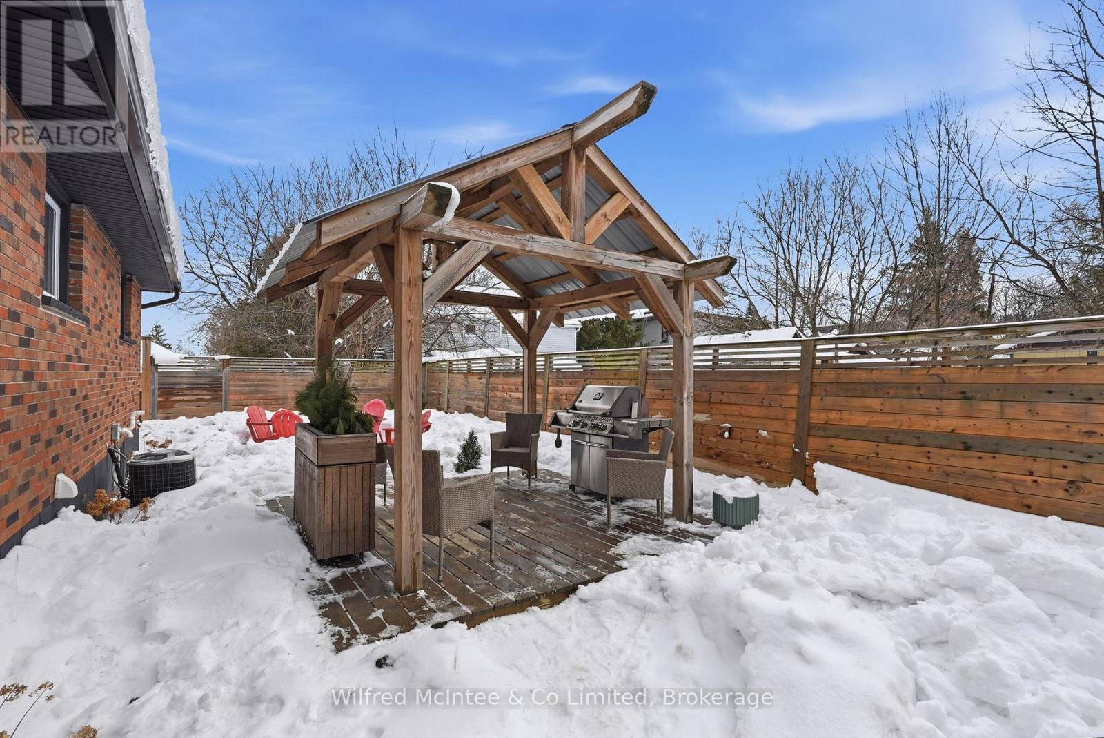 69 Margaret Street, Meaford, Ontario  N4L 1P8 - Photo 4 - X12812554