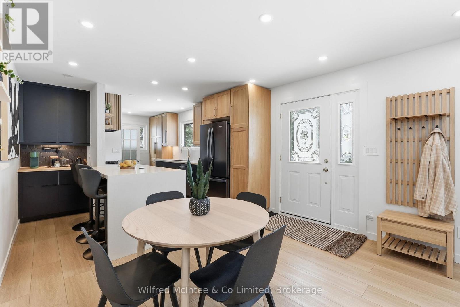 69 Margaret Street, Meaford, Ontario  N4L 1P8 - Photo 8 - X12812554