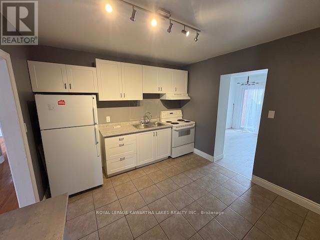 Lower - 105 Regent Street, Kawartha Lakes (Lindsay), Ontario  K9V 3V5 - Photo 7 - X12812448