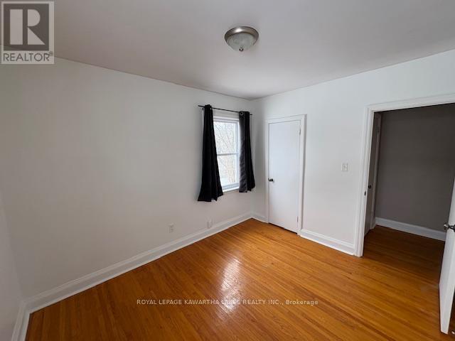 Lower - 105 Regent Street, Kawartha Lakes (Lindsay), Ontario  K9V 3V5 - Photo 9 - X12812448